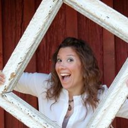 Gallery photo 1 of Jenni Thyng of Joy In All Seasons