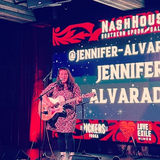 Gallery photo 3 of Jennifer Alvarado