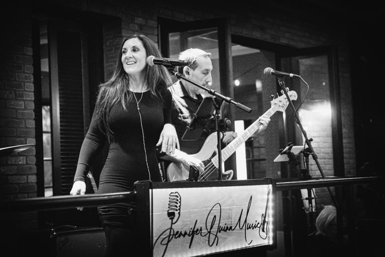 Gallery photo 1 of Jennifer Quinn Music
