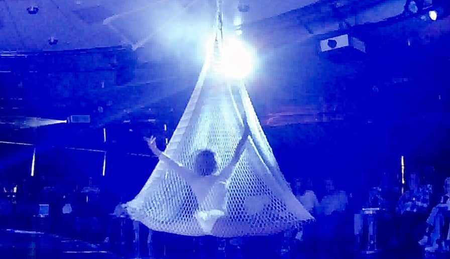 Gallery photo 31 of Jenny Kim Thiem - Duo Gravity