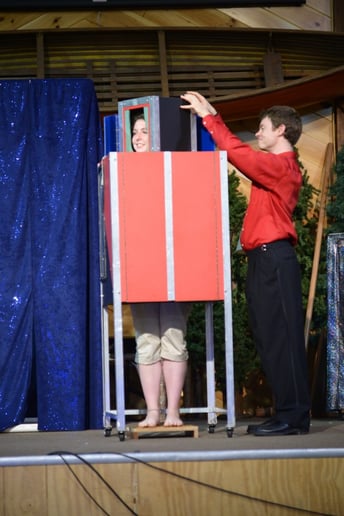 Gallery photo 9 of Jeremy The Illusionist