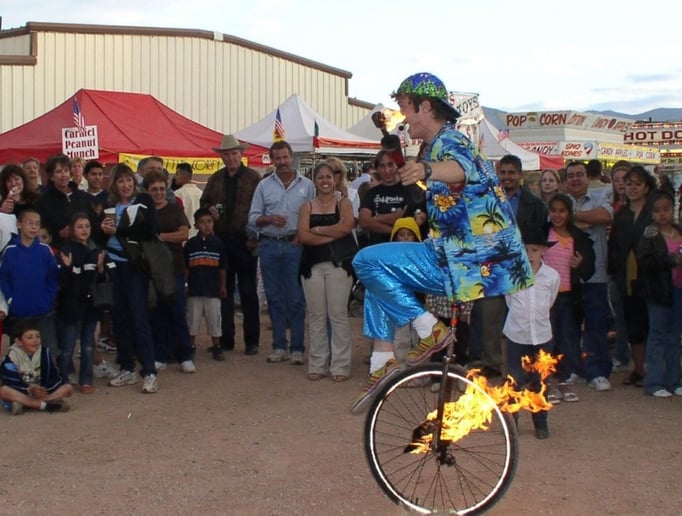 Gallery photo 4 of Jeremy the Juggler, Unicyclist, Magician and Clown