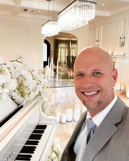 Gallery photo 22 of Jeremy Weinglass