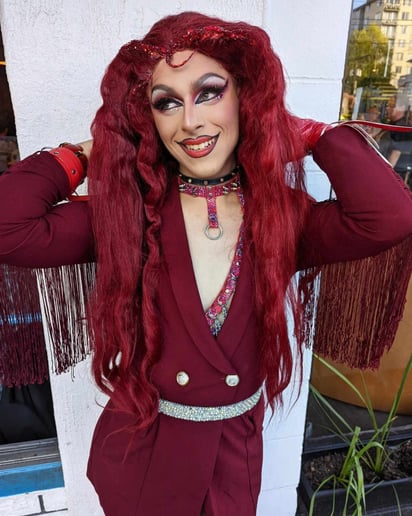 Gallery photo 8 of Jerriana - Performer/FireSpinner/Host