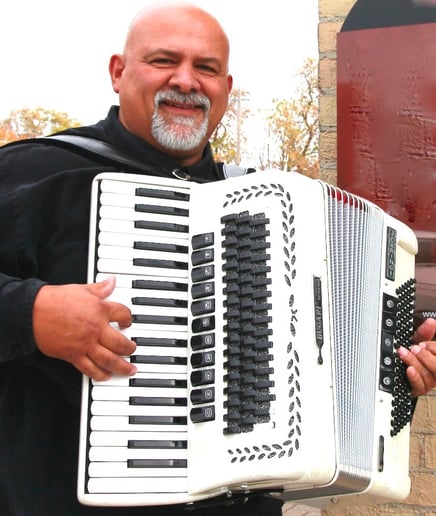 Gallery photo 9 of Jerry Caringi