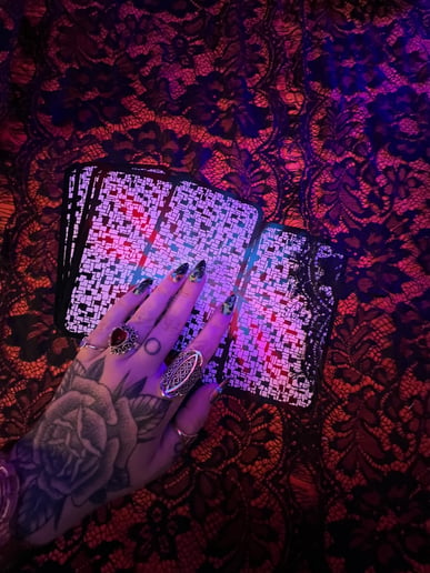 Gallery photo 4 of Jess Empress Tarot Readings