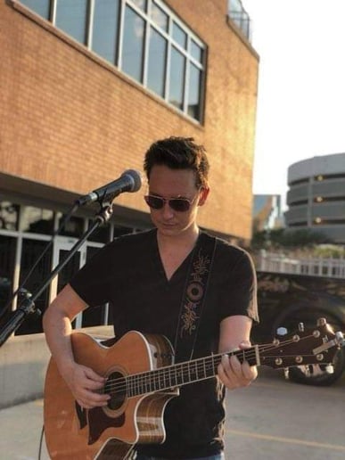 Gallery photo 8 of Jesse Alan