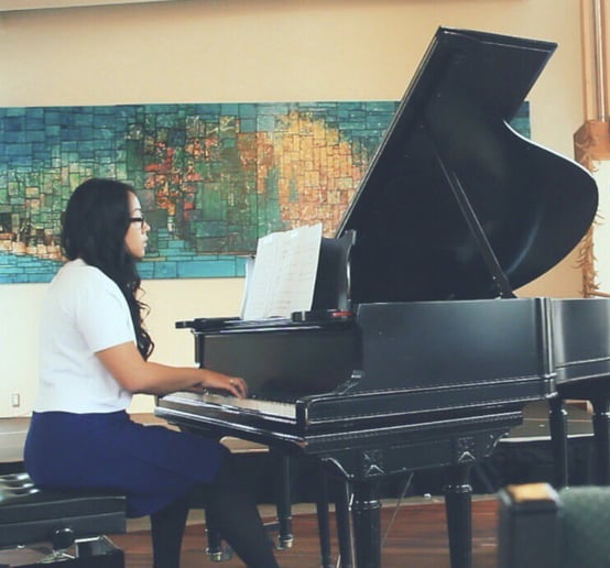 Gallery photo 2 of Jessica La Music