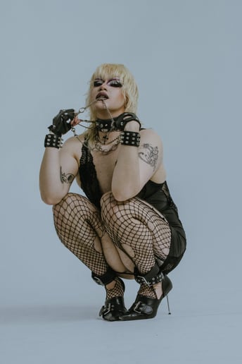 Gallery photo 3 of Jessie James