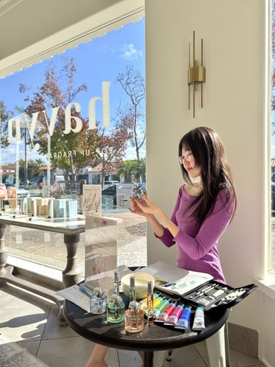 Gallery photo 5 of Jewelriet Lee | Luxury Event Artist