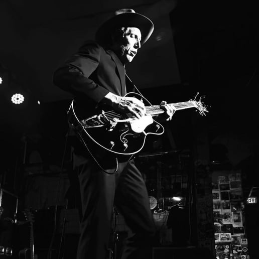 Gallery photo 5 of Jhett Black
