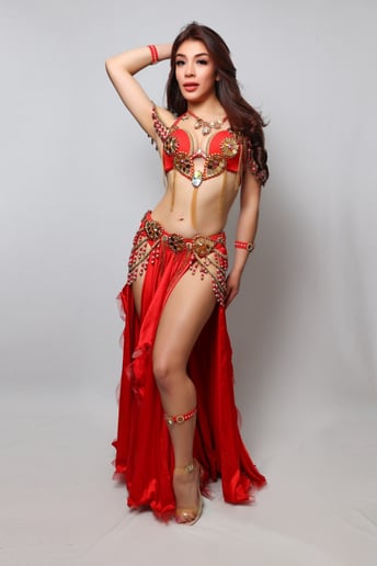 Gallery photo 5 of Jhuli bellydancer
