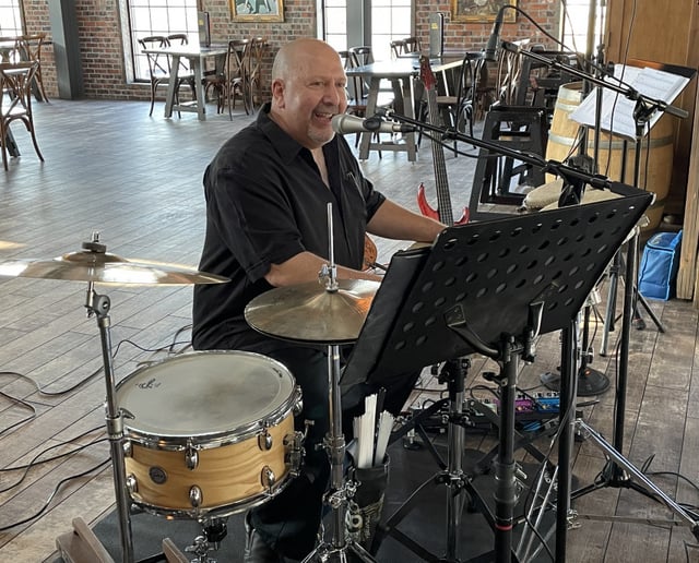 Gallery photo 5 of Jim E Leggs Trio