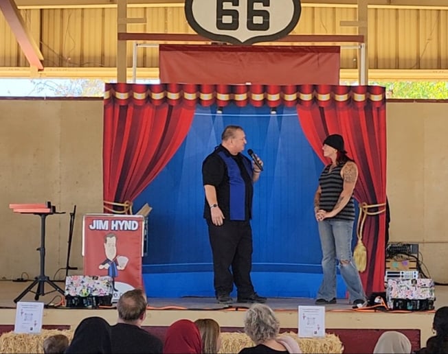 Gallery photo 14 of Jim Hynd - Comedy Magic