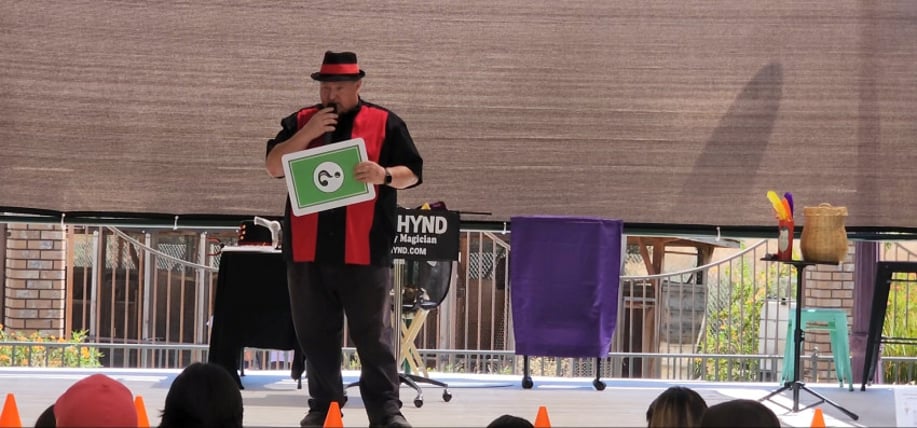 Gallery photo 15 of Jim Hynd - Comedy Magic