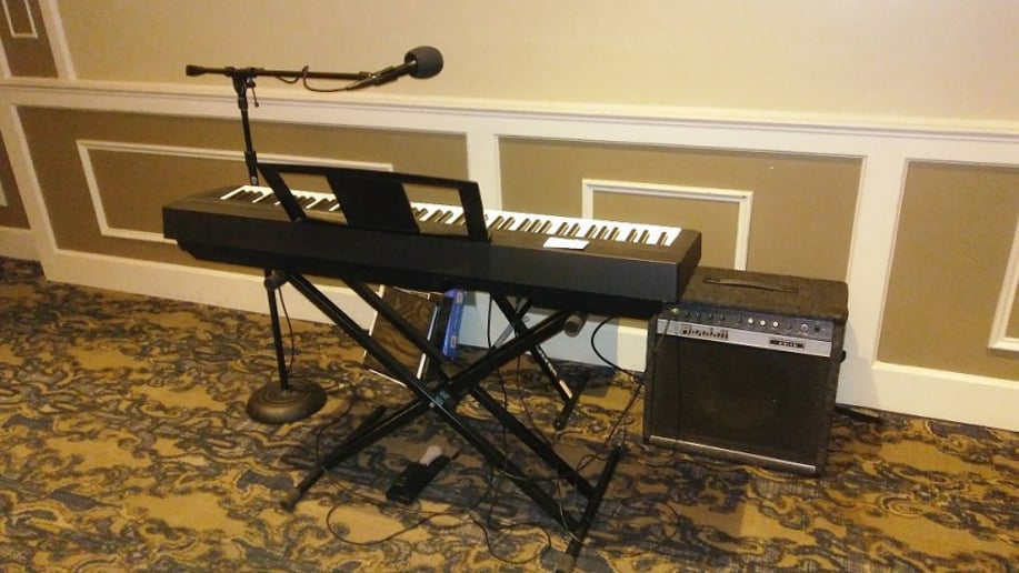 Gallery photo 2 of Jim Keefe, singing pianist