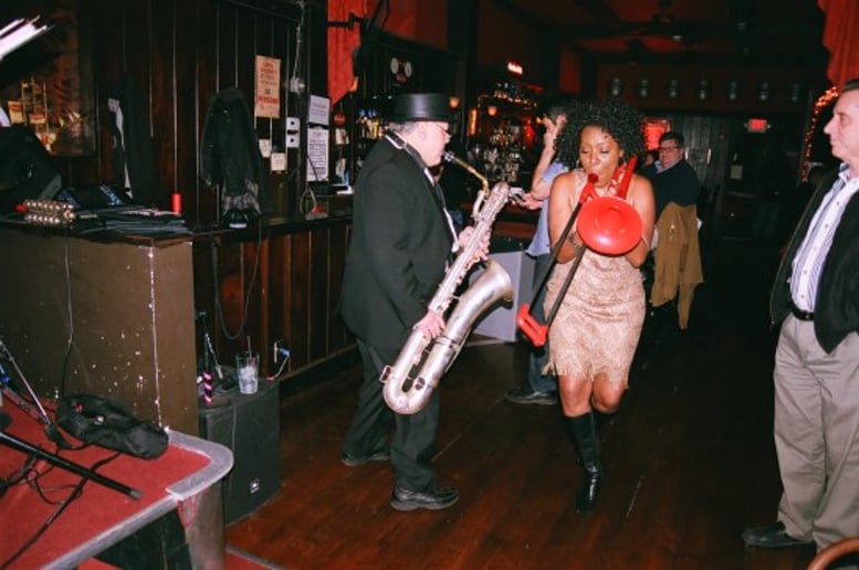 Gallery photo 11 of Jive Jump & Wail