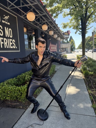 Gallery photo 5 of JJ Elvis