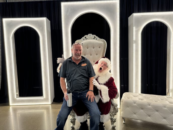 Gallery photo 10 of J&L Santa Team