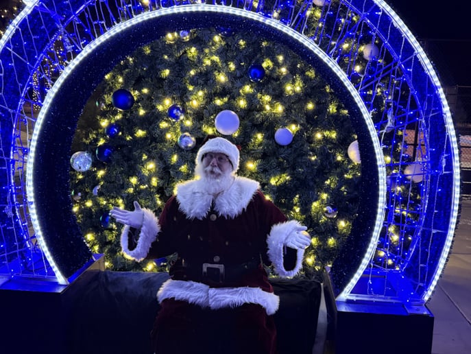 Gallery photo 13 of J&L Santa Team
