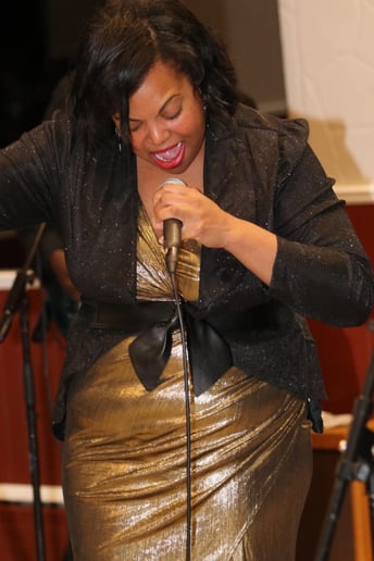 Gallery photo 4 of Steph JNote
