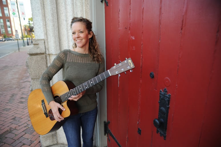 Gallery photo 26 of Jocelyn Oldham Live