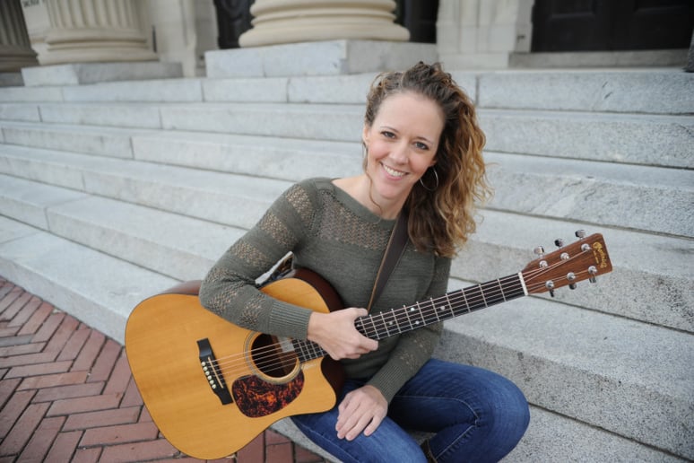 Gallery photo 27 of Jocelyn Oldham Live