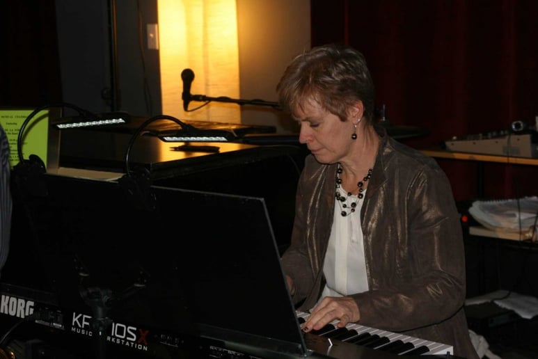 Gallery photo 2 of Joe De La Torre
