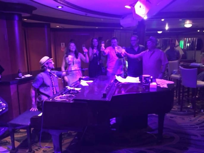 Gallery photo 7 of Joe Hollywood - Piano Entertainer