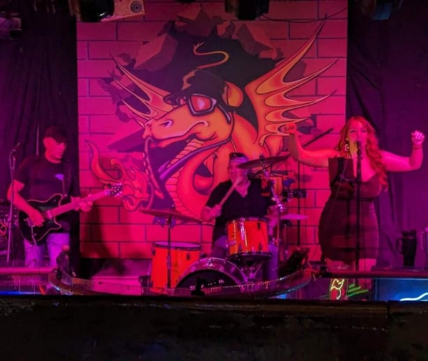 Gallery photo 2 of Joe Show Live