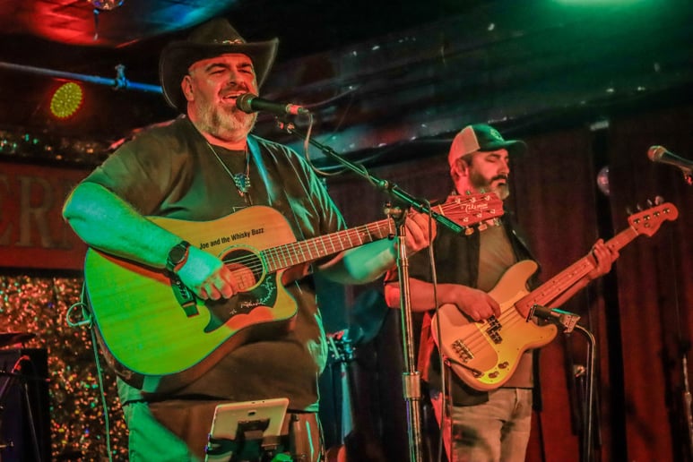 Gallery photo 5 of Joe & The Whisky Buzz