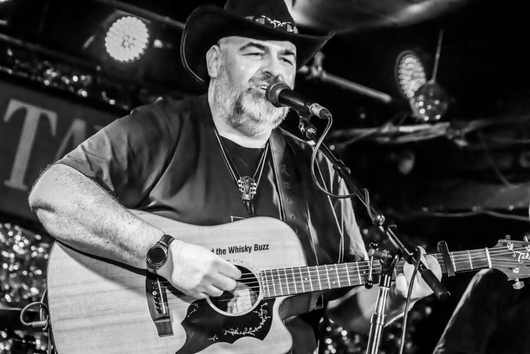 Gallery photo 8 of Joe & The Whisky Buzz