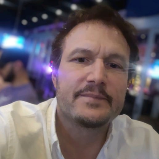 Gallery photo 5 of Pedro Pascal / Joel from The Last of Us