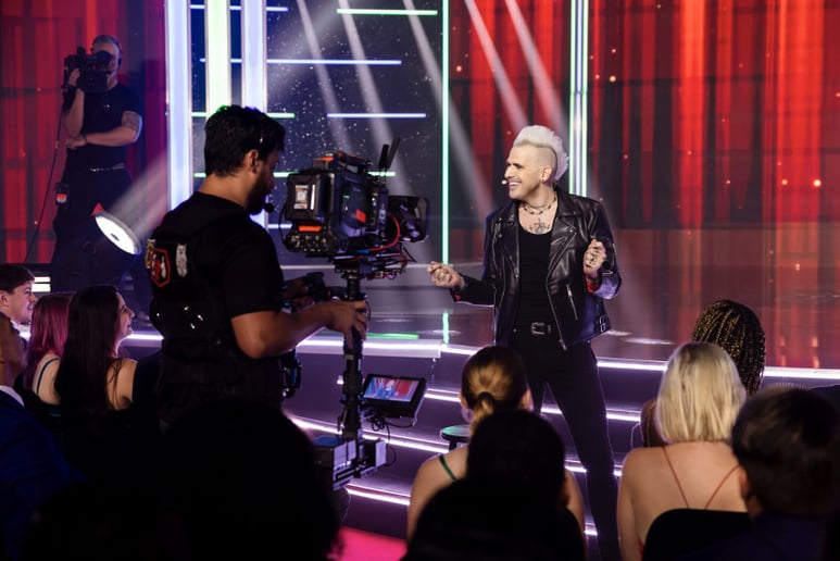 Gallery photo 1 of Joel Meyers • Magician/Illusionist/Entertainer