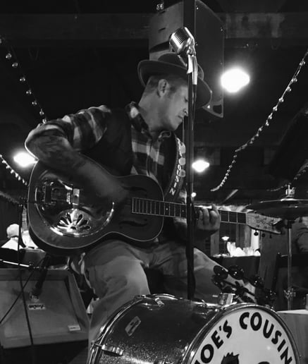 Gallery photo 3 of Joe’s Cousin One Man Band