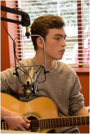 Gallery photo 1 of Joe's freelance guitar services