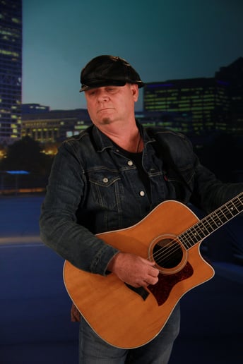 Gallery photo 1 of Joey Halbur