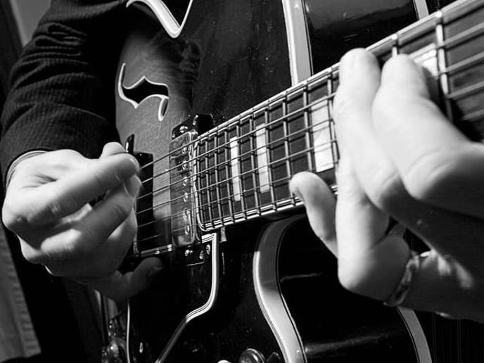 Gallery photo 5 of John Behling Guitarist