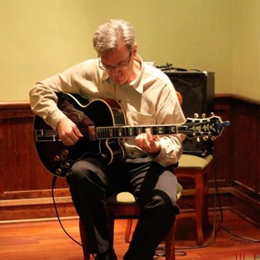 Gallery photo 8 of John Behling Guitarist