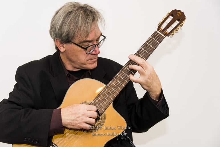 Gallery photo 2 of John Behling Guitarist