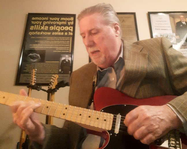 Gallery photo 4 of David Peterson Multi-Instrumentalist