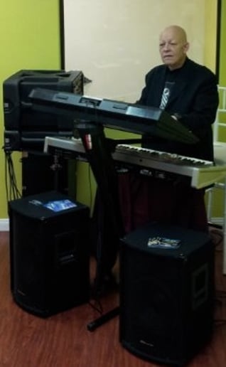 Gallery photo 10 of John Brock solo orchestra