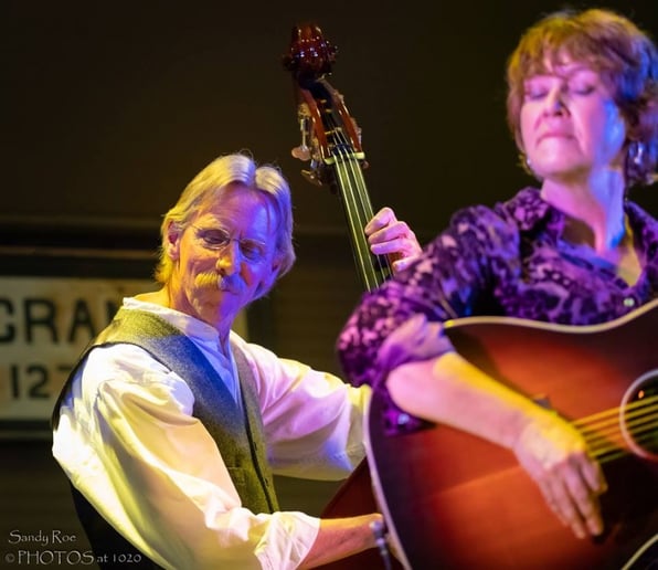 Gallery photo 4 of The Cadleys | New Acoustic, Traditional Roots