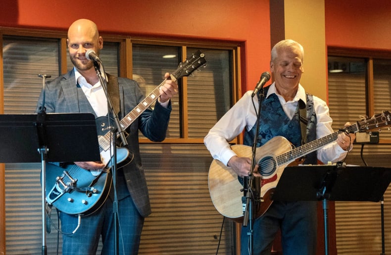 Gallery photo 7 of John Dunn Music