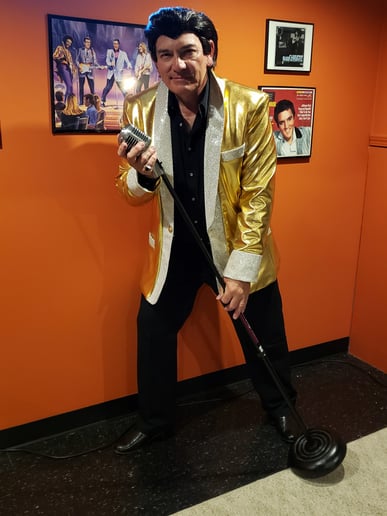 Gallery photo 1 of John 'Elvis' Peterson