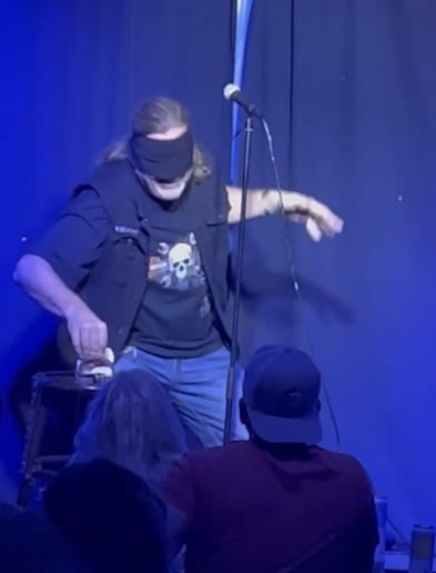 Gallery photo 3 of John Johnson Master Magician