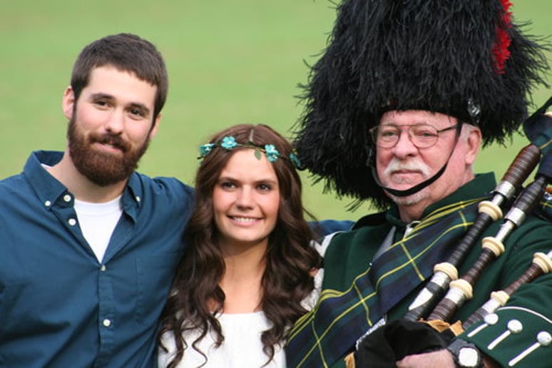 Gallery photo 1 of John MacMillen, Bagpiper