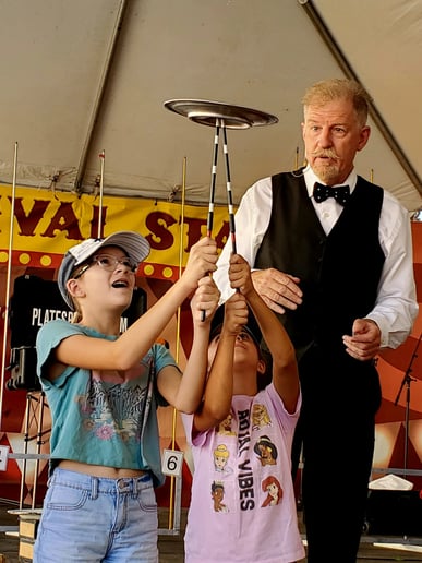 Gallery photo 6 of John Park Comedy Juggler and Plate Spinner