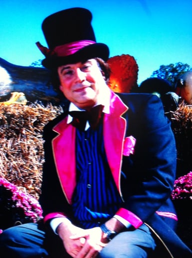 Gallery photo 10 of John the Piano Man