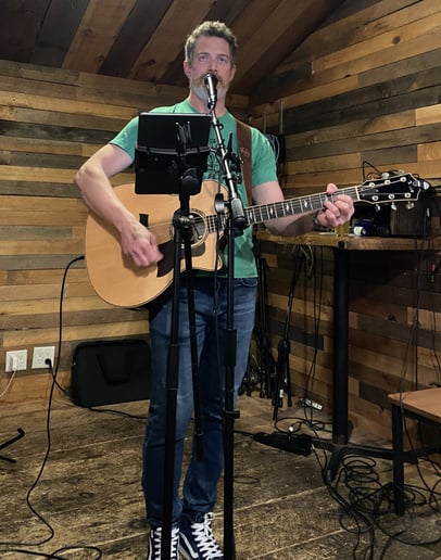Gallery photo 2 of John Ruzicka Acoustic Favorites